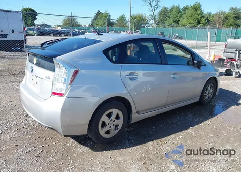 2011 Toyota Prius Two z USA, uszkodzony, nr VIN JTDKN3DU8B0288734